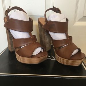 NIB Mia Teardrop 7.5